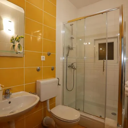 Stipe Plazibat Apartmán *