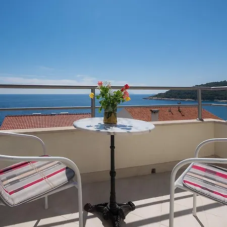 Stipe Plazibat * Hvar Town