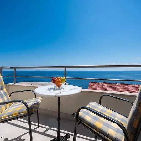 Stipe Plazibat * Hvar Town