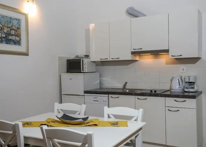 Stipe Plazibat Hvar Town