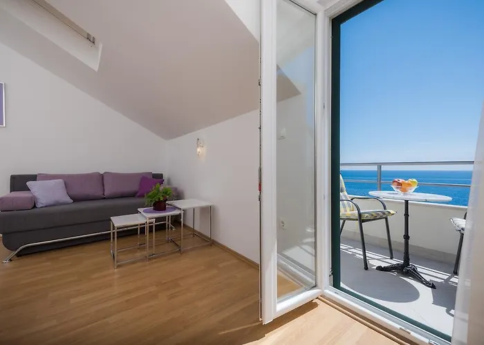 Stipe Plazibat Daire *