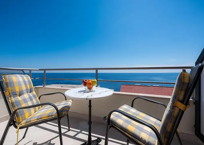 Stipe Plazibat * Hvar Town