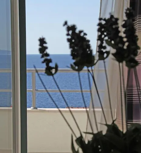 Stipe Plazibat Hvar Town