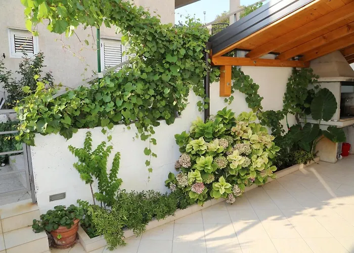 Stipe Plazibat * Hvar Town